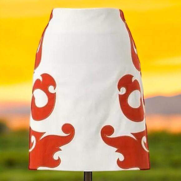 NWOT Anthropologie VANESSA VIRGINIA White  FLAME-KISSED SKIRT Textured Mini 4 - Picture 1 of 4